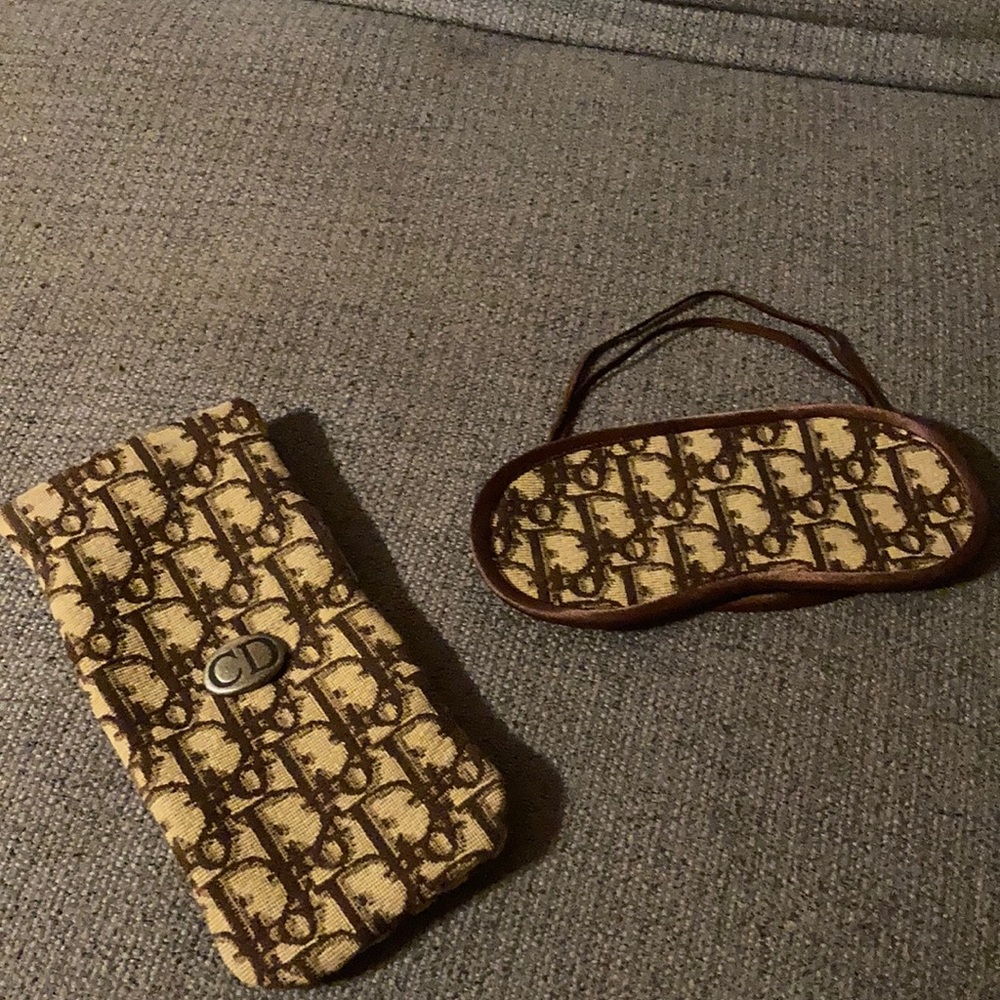 Vintage.. stylish. Insta pic ready.. lol